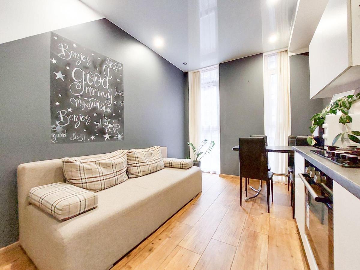 Monro Apartment Leopoli Esterno foto